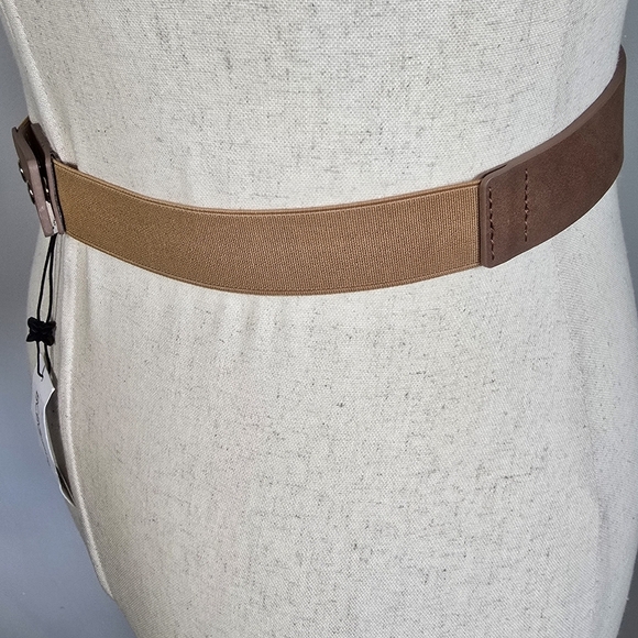 BCBGeneration New Tan Cognac O-Ring Knot Vegan Leather Statemen Belt Size M/L - Picture 4 of 11